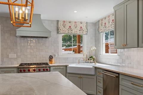 small square tile kitchen backsplash